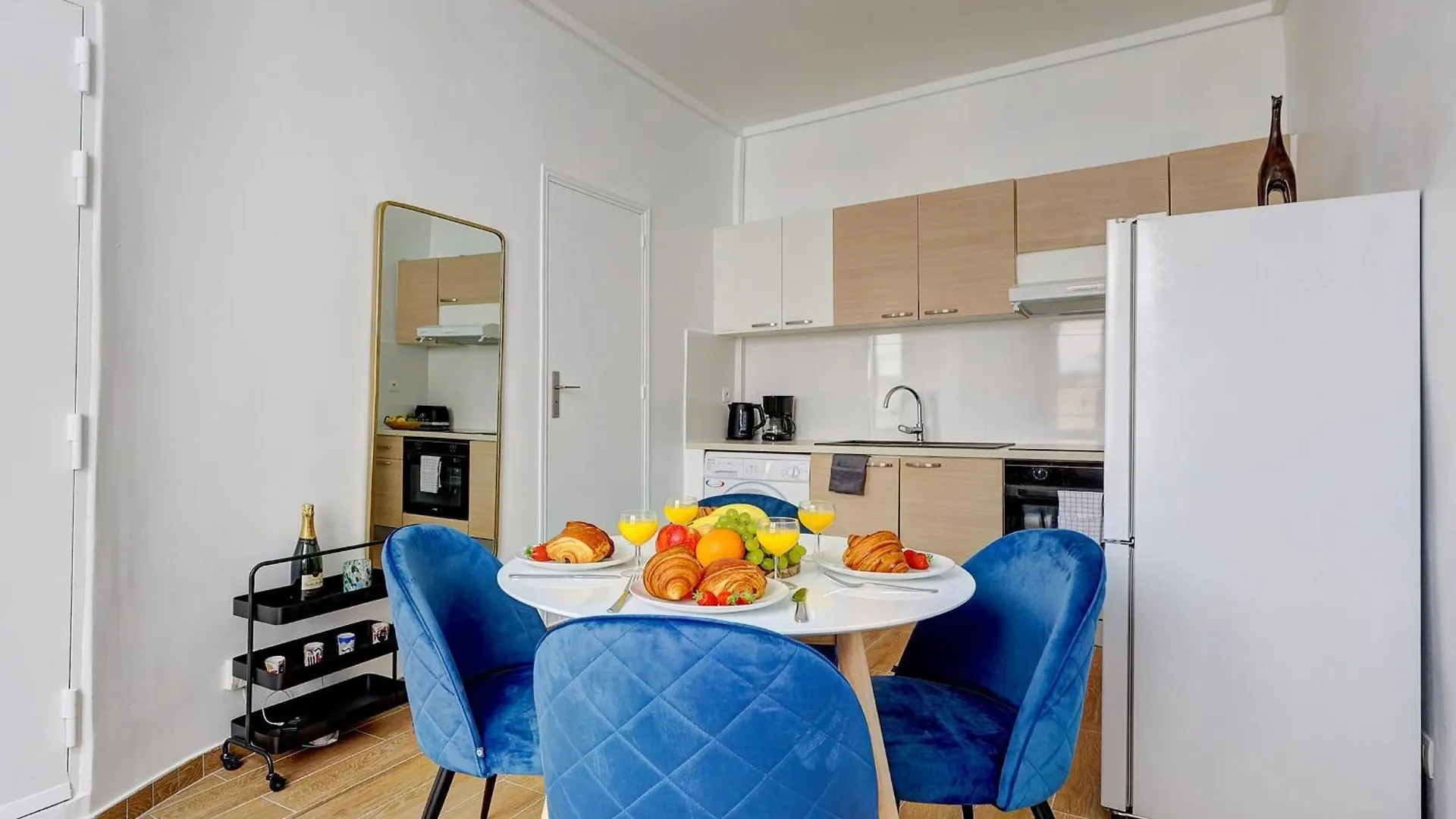 Bnbnova - 2Br - Le Marais & Montorgueil Paris 0*,
