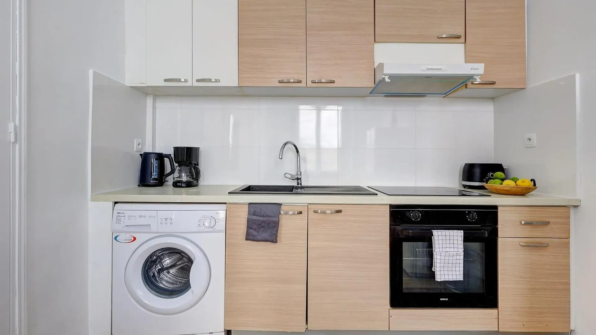 Apartment Bnbnova - 2Br - Le Marais & Montorgueil Paris France